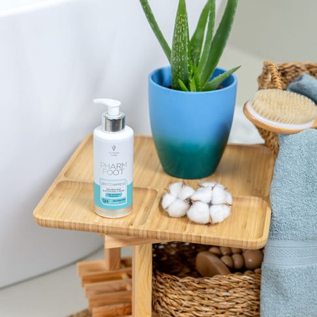 Pharm Foot Bio Compress Krem Odżywczo - Kojący z Colostrum i Aloesem 250 ml